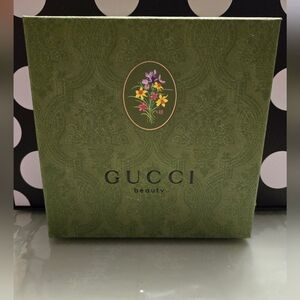 ✨️Gucci Beauty Box✨️ **EMPTY**